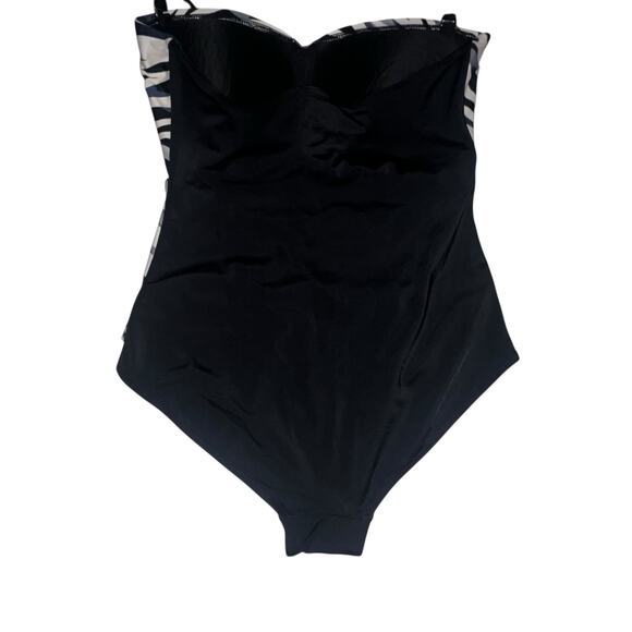 Swimsuits for All 1-Piece Bandeau Swimsuit
Black & Gray Animal Print Jeweled 16 - Picture 2 of 11